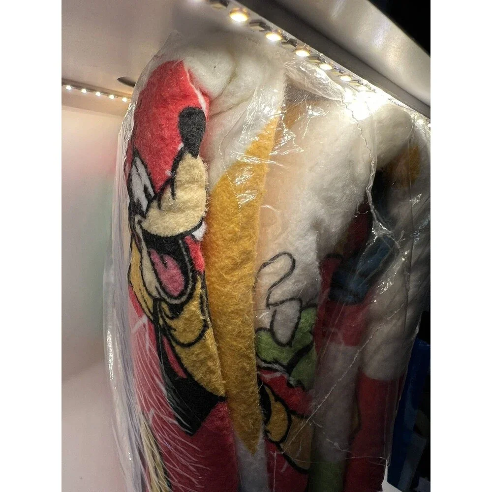 new Vintage blanket Mickey For Kids Snoozin Blanket Twin Full 72x90 Disney 80s